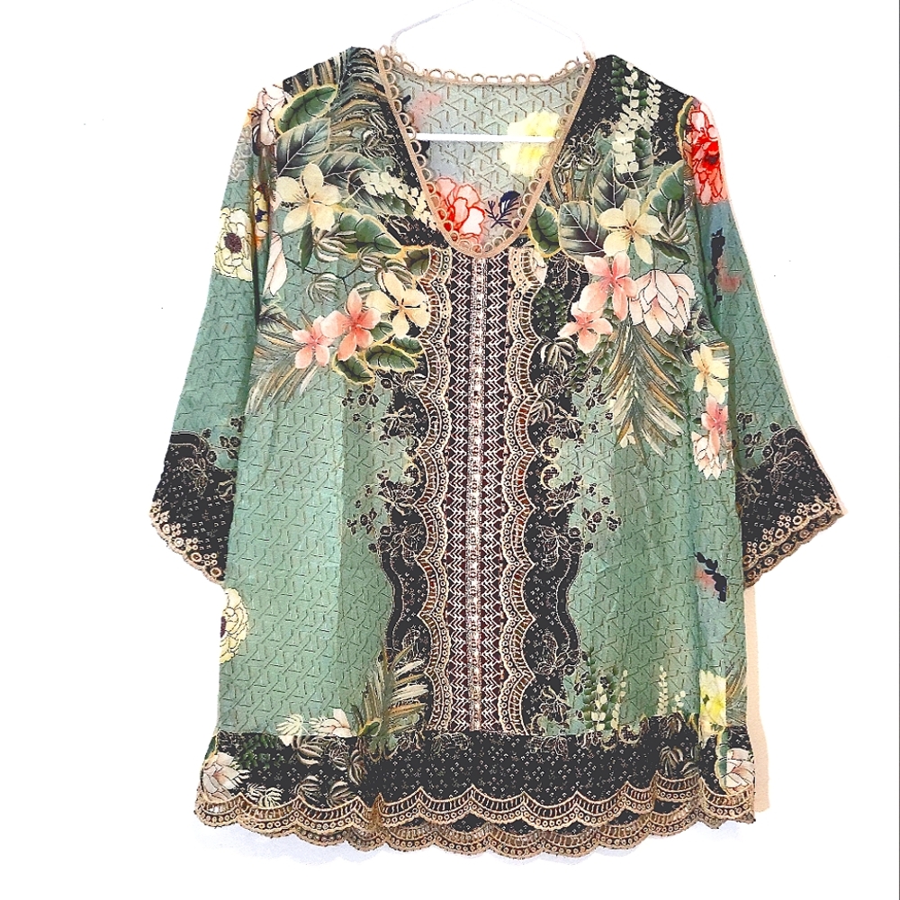 NW JWC Tunic Blouse eith eyelet embroidery and scalloped edges